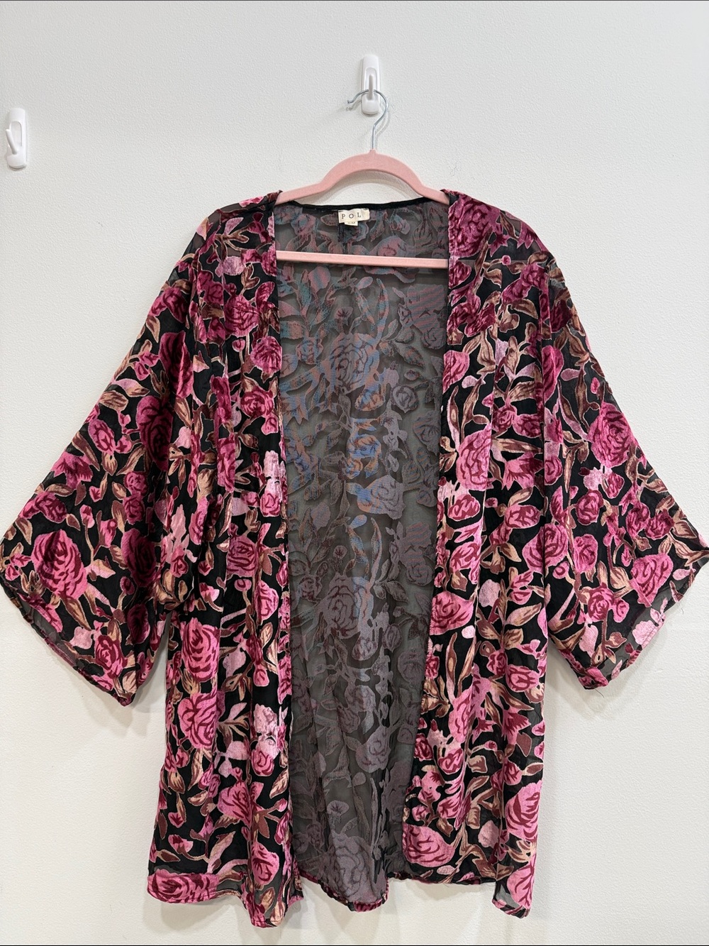 POL Velvet‎ Floral Kimono Robe Rose print Pink on Black S/M